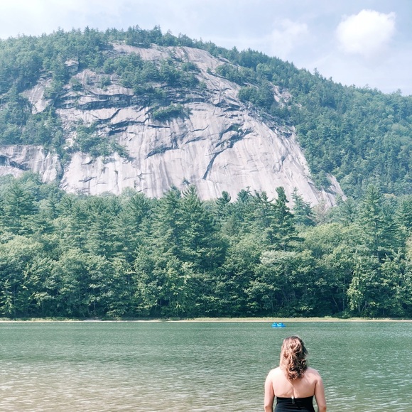 Meet your Posher, Joanna - Picture 3 of 5